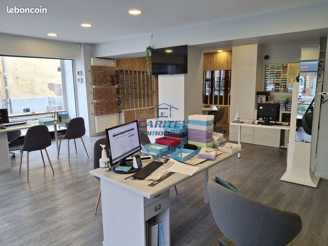 Local commercial 82 m² · à Lure · 82 m² · 79 000 €