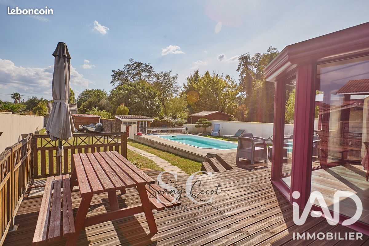 Maison 5 pièces 168 m² · à Mérignac · 168 m² · 660 000 €