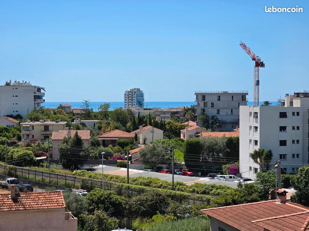 Appartement 2 pièces 32 m² · à Cagnes-sur-Mer · 32 m² · 1 100 €/mois