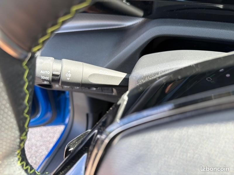 Peugeot 308 PHEV 225ch GT Pack e-EAT8 (image 17)