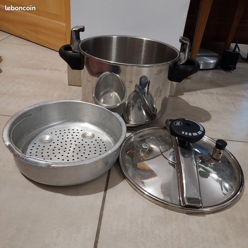 Soldes Marjane Cocotte 6L avec panier inox SILAMPOS 749Dhs