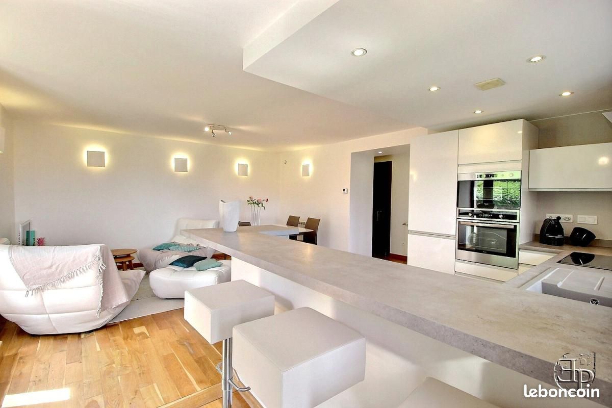 Appartement 2 pièces 48 m² · à Monnetier-Mornex · 48 m² · 1 290 €/mois