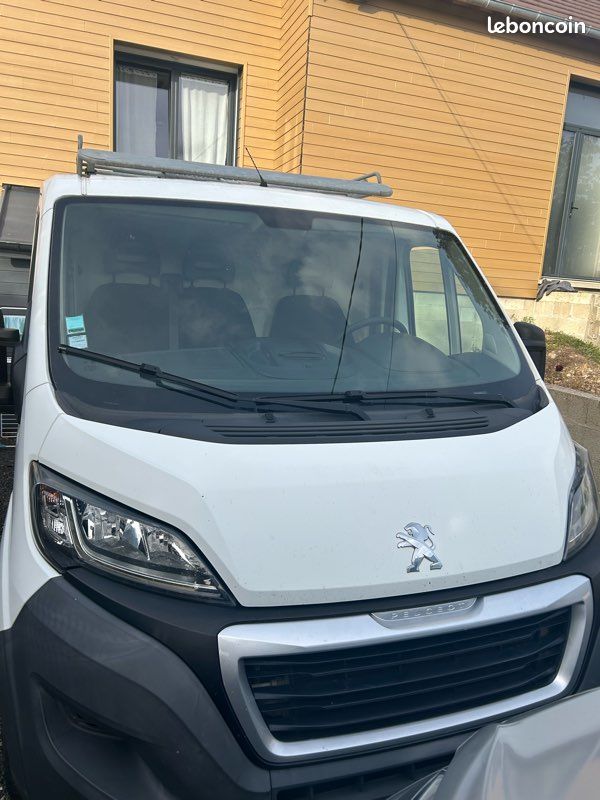 Peugeot Boxer 2,2l 130cv - Utilitaires