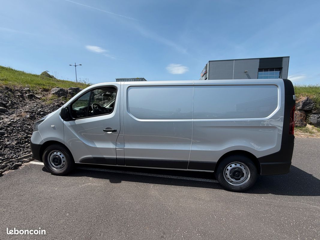 Renault trafic l2h1 gd confort 2,0 dci 170 ch edc (image 6)