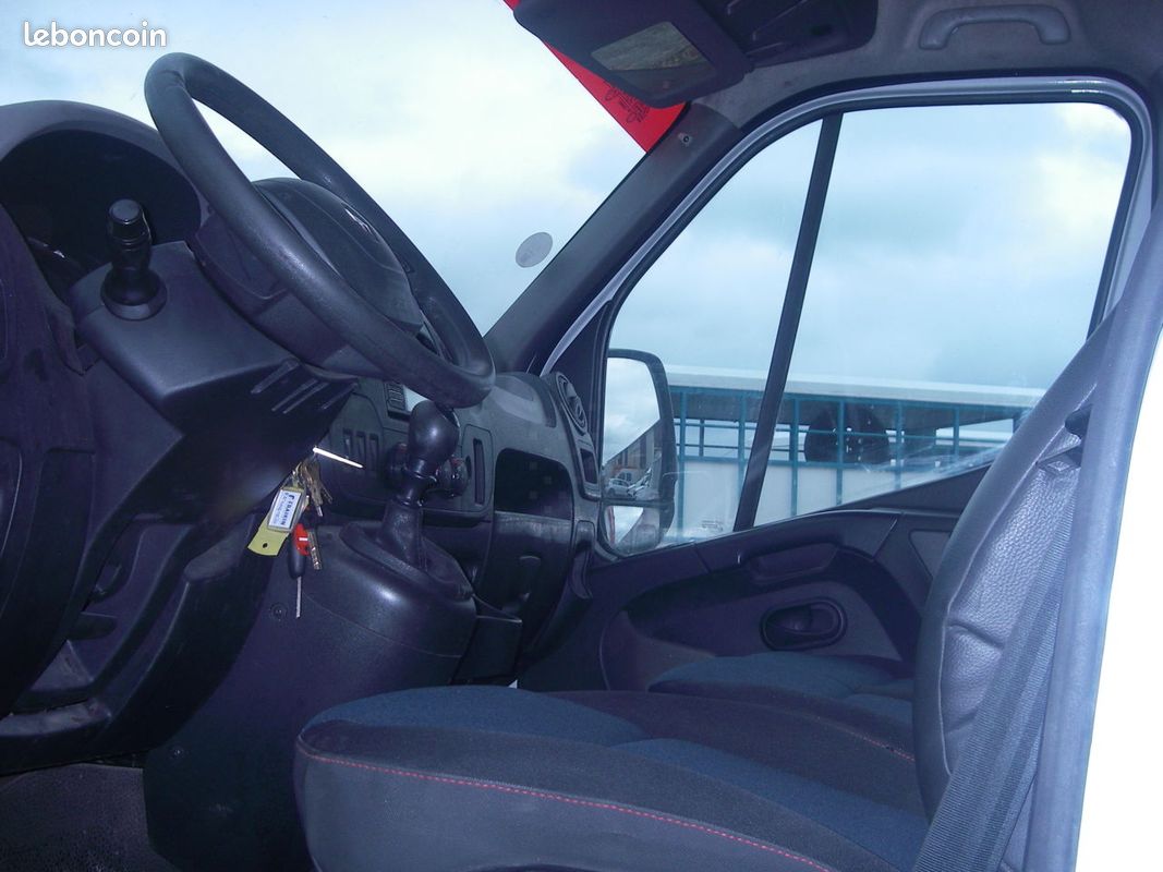 Renault MASTER 130 CV BETAILLERE 29900 HT (image 6)