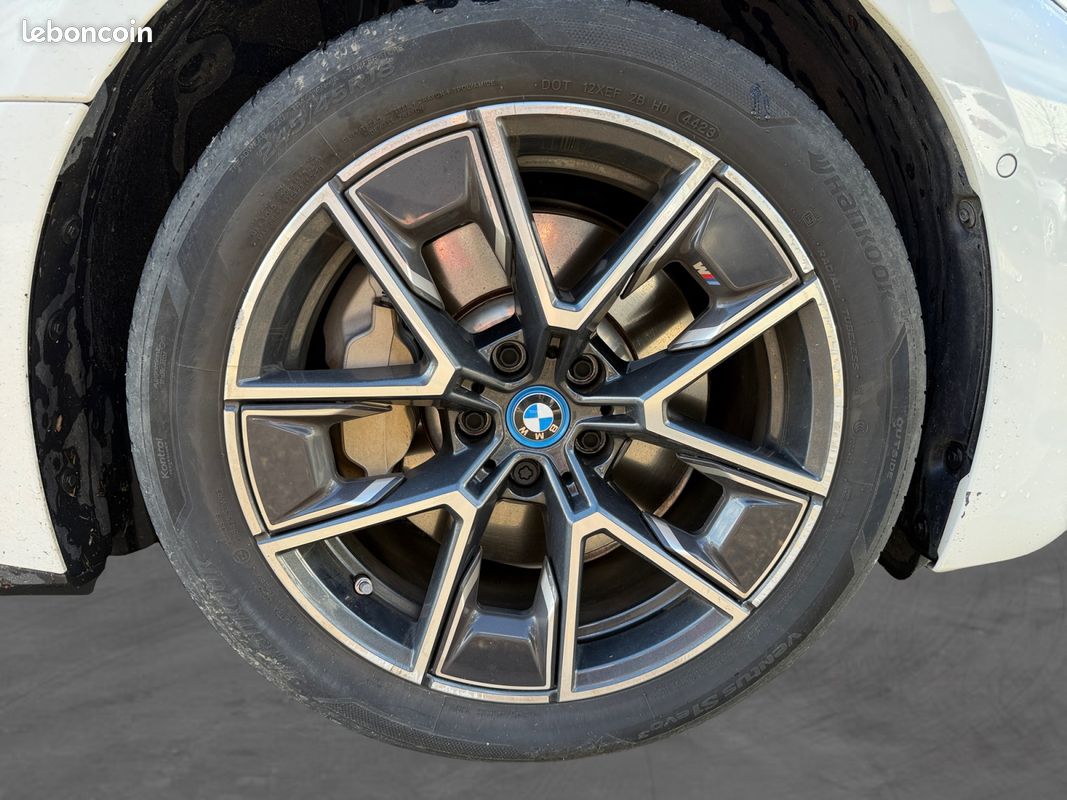 BMW SERIE GRAN COUPE I4 EDRIVE 35 M SPORT BA 286Ch Garantie 12 mois (image 17)
