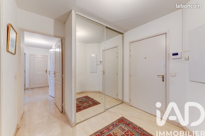 Appartement 4 pièces 94 m² — 15