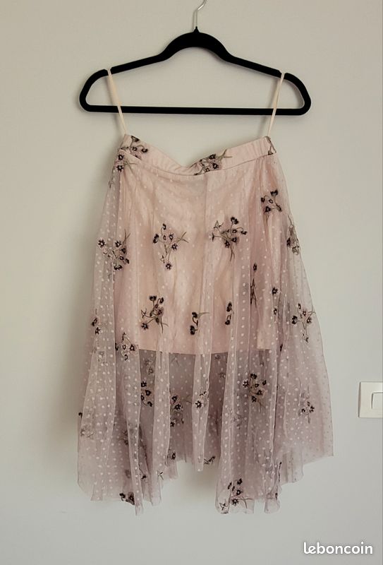 Jupe midi asymétrique en tulle rose poudré (image 1)