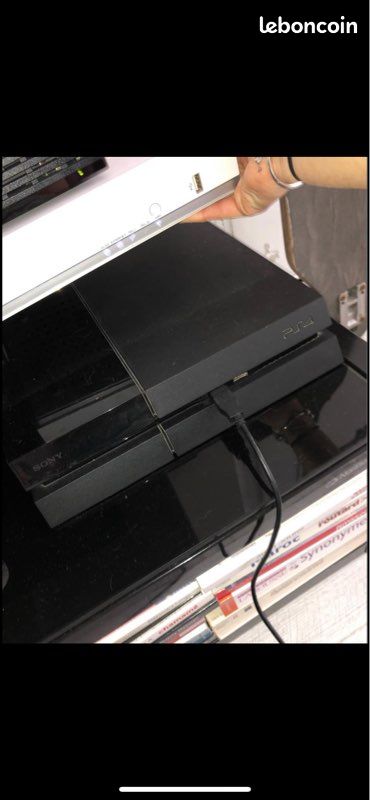 PS4 avec jeux (image 1)