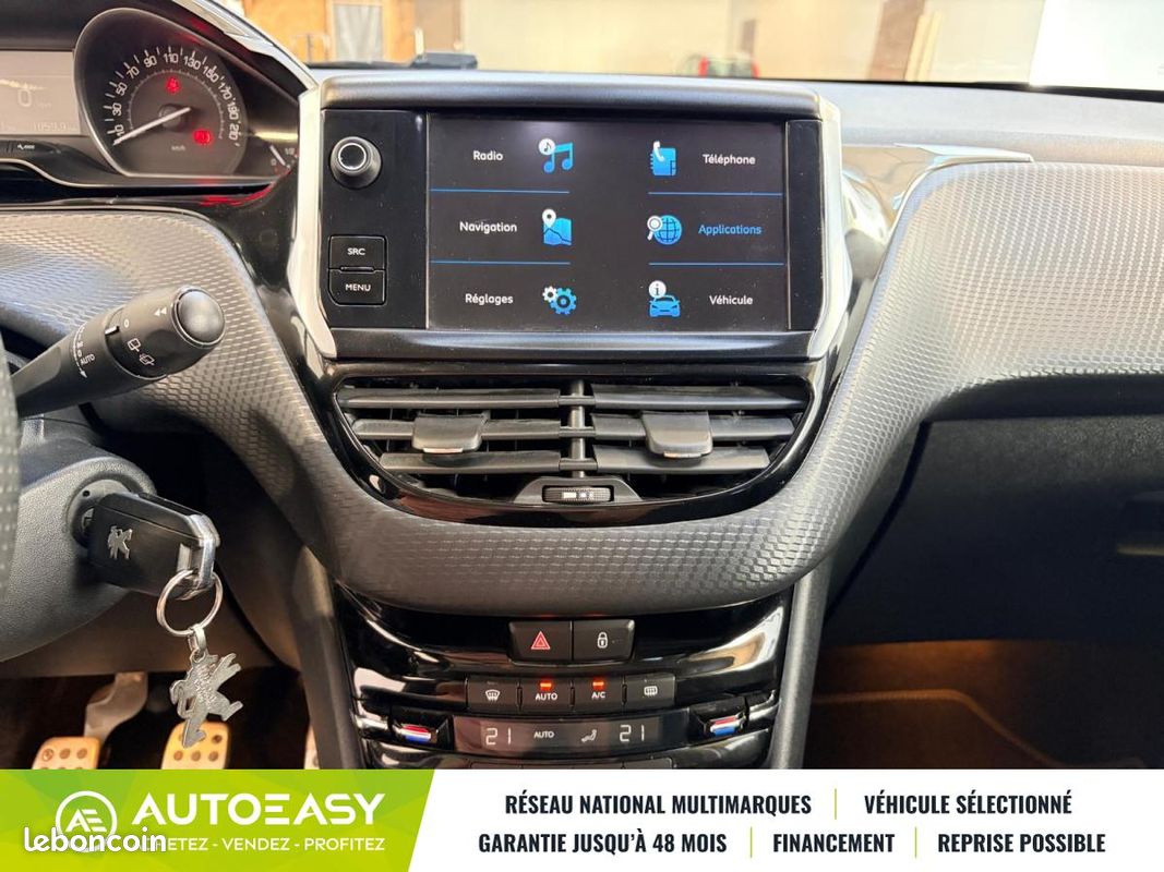 Peugeot 208 GT LINE 110cv / DISTRIB FAITE / 1ER MAIN / FULL ENTRETIEN (image 15)