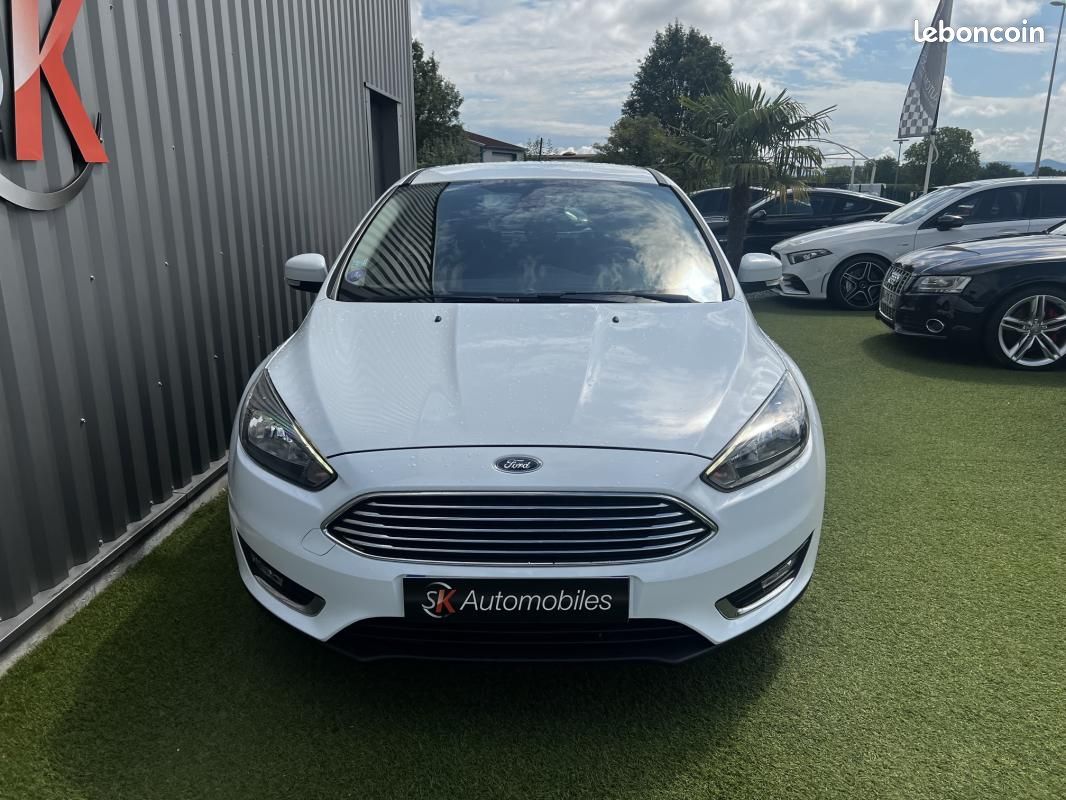 Ford Focus 3 PH2 TITANIUM 1.0 ECOBOOST 125CH BVM (image 2)