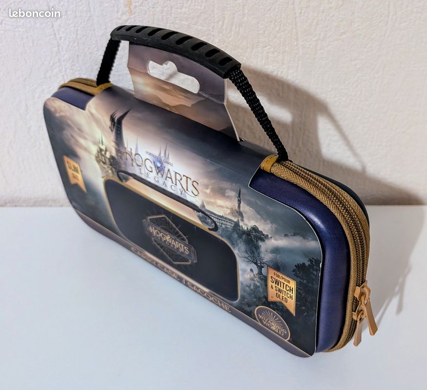 Sacoche rigide - Hogwarts Legacy - pour Nintendo Switch et Switch Oled (image 2)