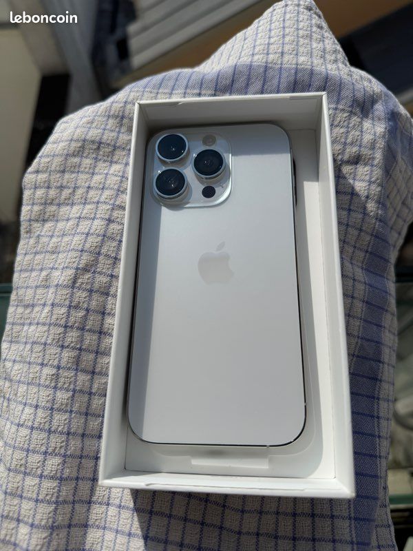 IPhone 14 Pro 128 Go - Bon état + Coque offerte (image 3)