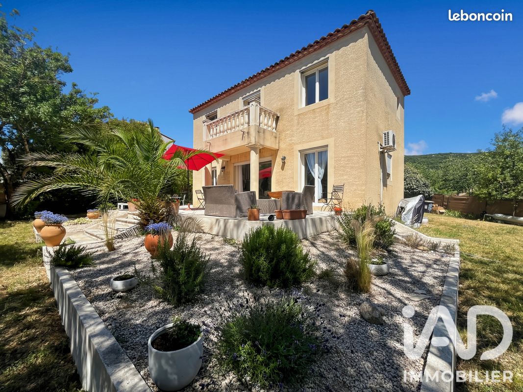 Maison 5 pièces 140 m² · à Vailhauquès · 140 m² · 520 000 €