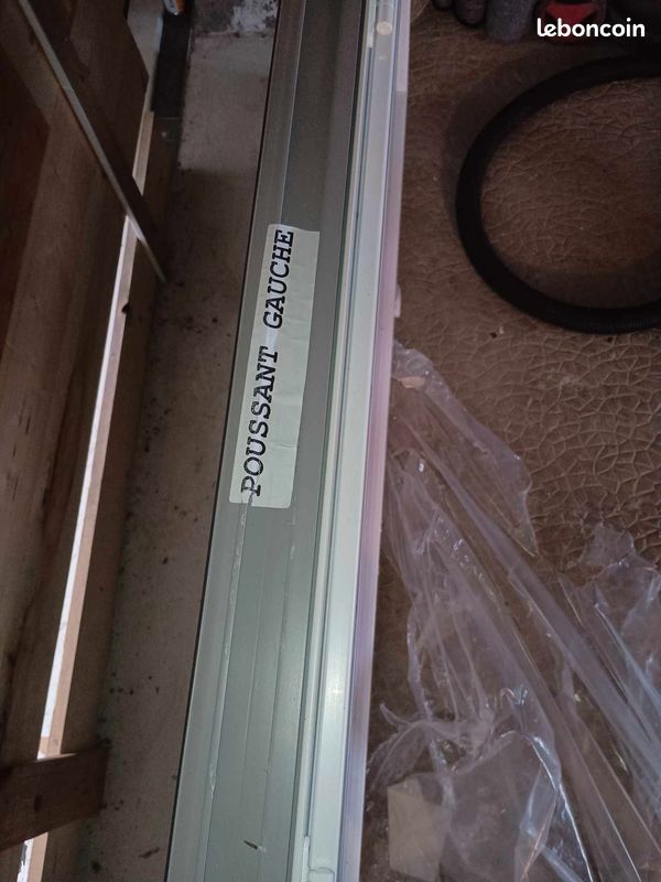 Porte d'entrée neuve 80x202 cm (blanc intérieur/noir extérieur) - Jamais utilisée (image 3)