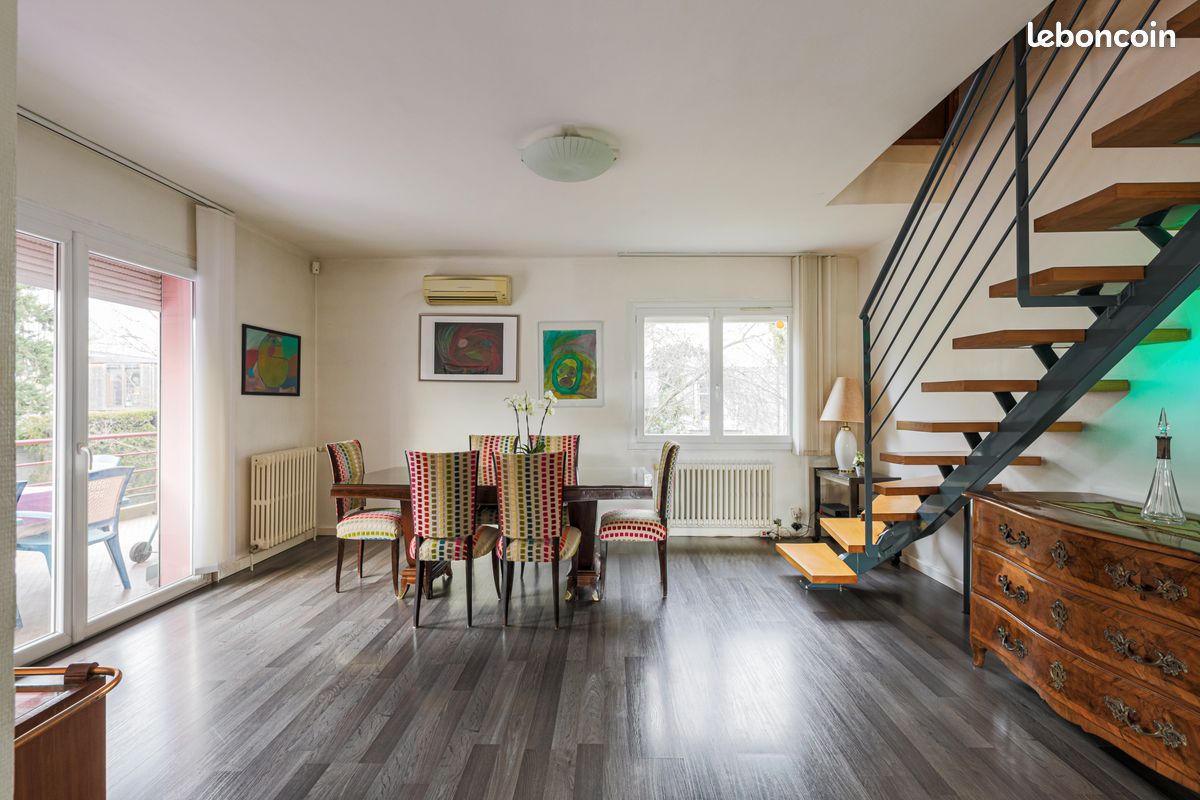 Maison 9 pièces 220 m² · à Grenoble · 220 m² · 420 000 €