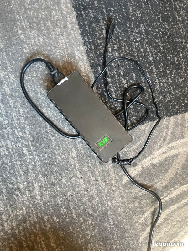 Chargeur et accessoires Inmotion V11 (image 2)
