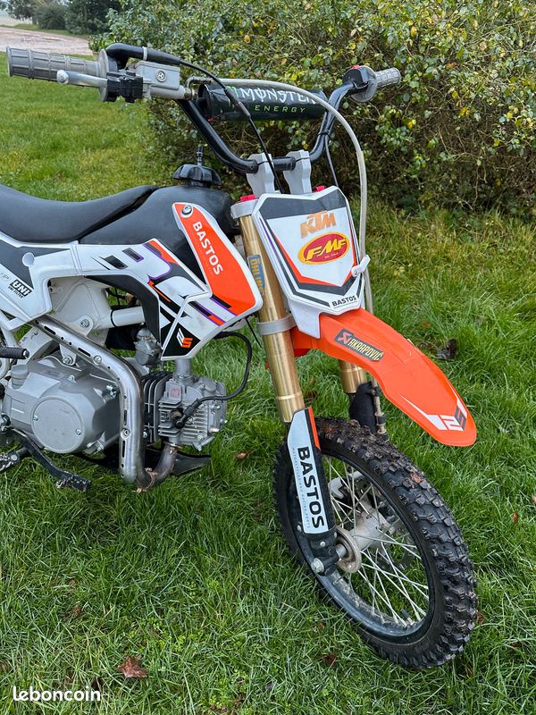 MOTO ENFANT PIT DIRT BIKE BASTOS BSC 125 14/17 2023