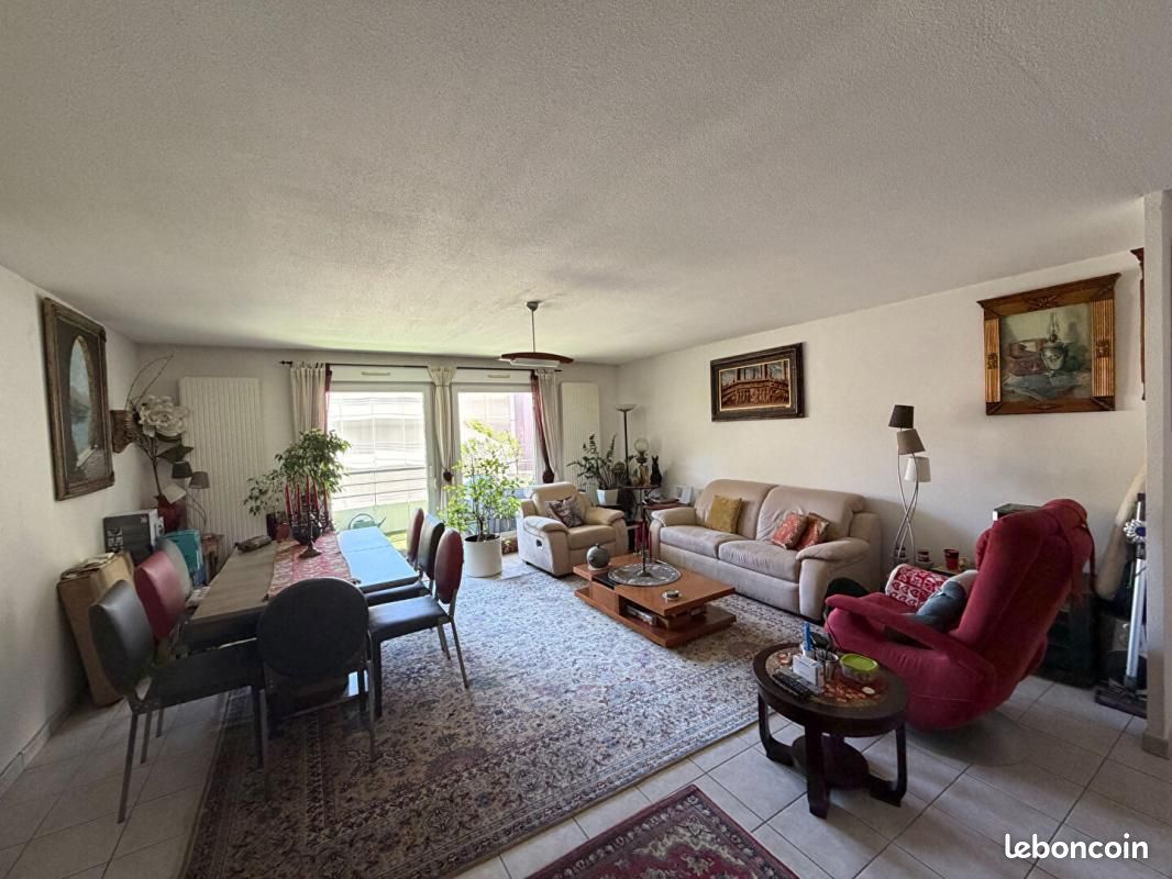 Appartement 4 pièces 98 m² · à Saint-Louis · 98 m² · 304 000 €
