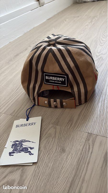 Lot de 2 casquettes Burberry – Complètes (boîte, ticket de caisse, sac et étiquettes) (image 3)