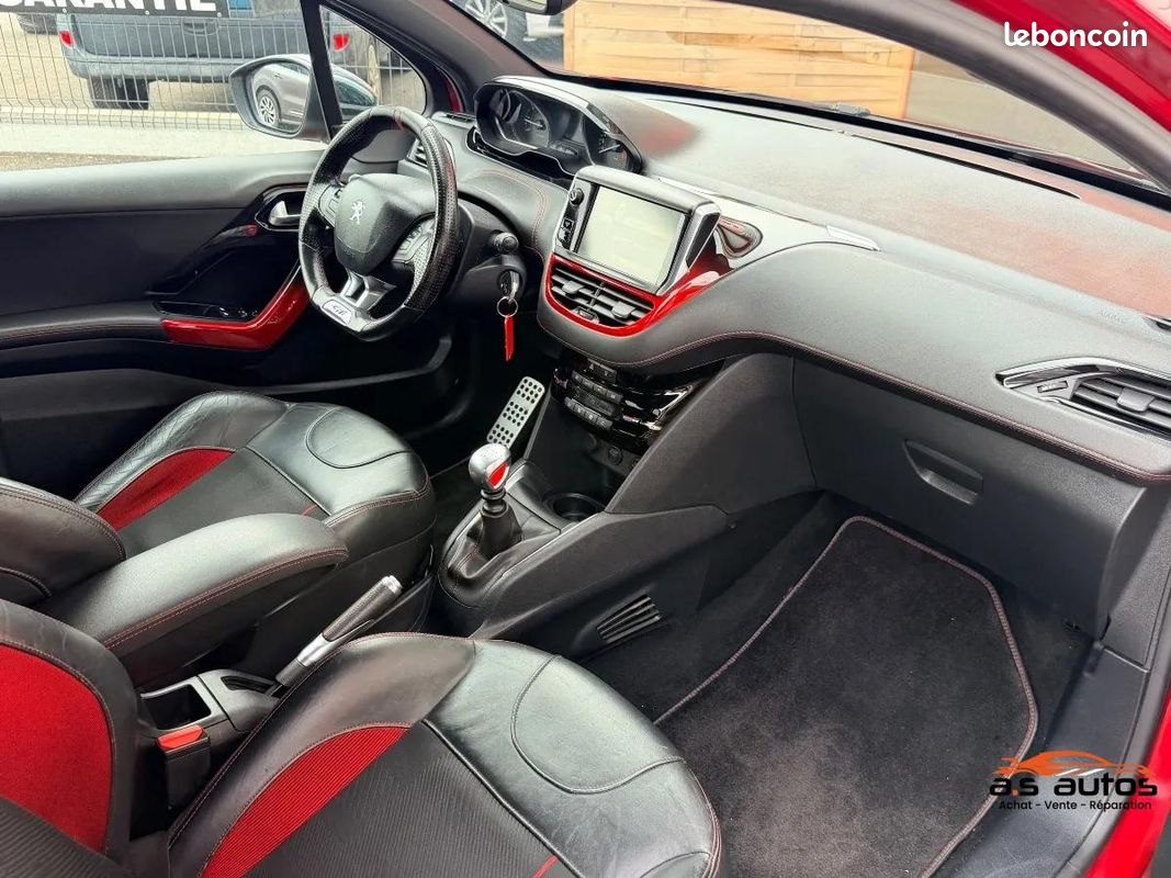 Peugeot 208 1.6 THP 200 GTI / GPS / CUIR / SPORT / (image 15)