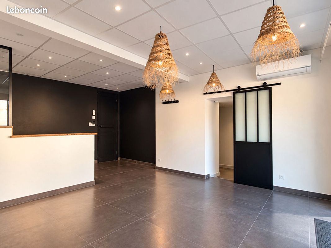 Immeuble 218 m² · à Villers-Allerand · 218 m² · 455 000 €