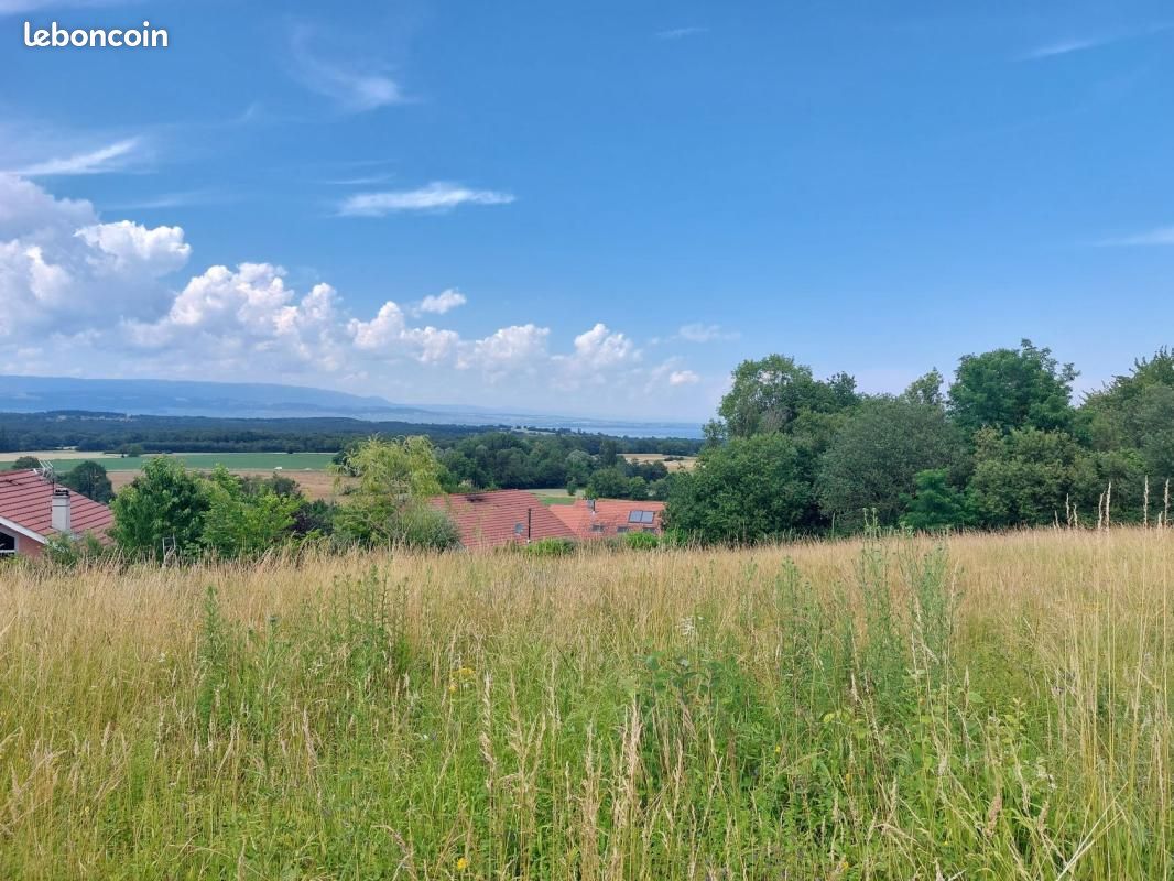Terrain 805 m² Massongy · 280 000 €