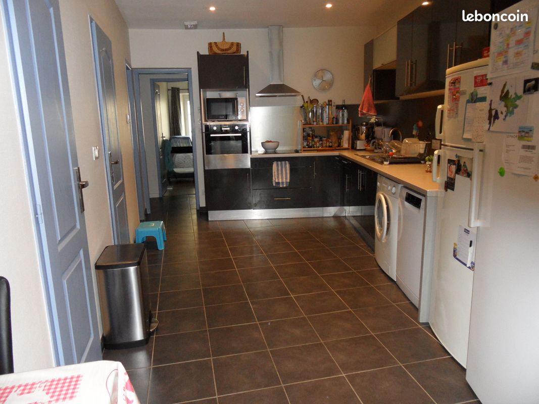 Appartement 5 pièces 107 m² · à Ceyrat · 107 m² · 980 €/mois