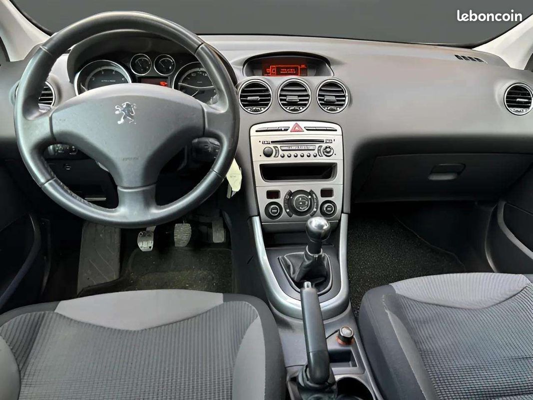 Peugeot 308 1.6 VTI 16V PREMIUM 5P (image 9)