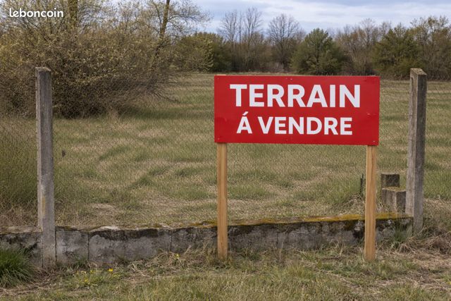 Terrain 1193 m² · à Civens · 1 193 m² · 109 900 €