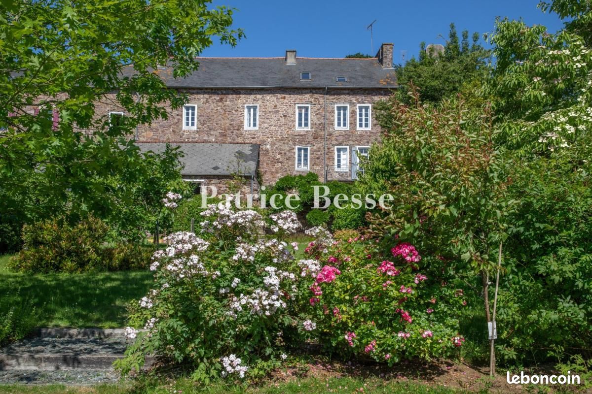 Maison 20 pièces 300 m² · à Pontrieux · 300 m² · 899 000 €