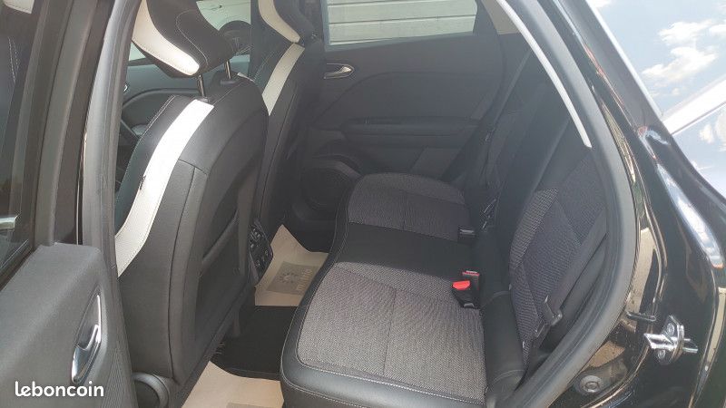 Renault CAPTUR II 1.3 TCE 130CH FAP INTENS EDC (image 6)