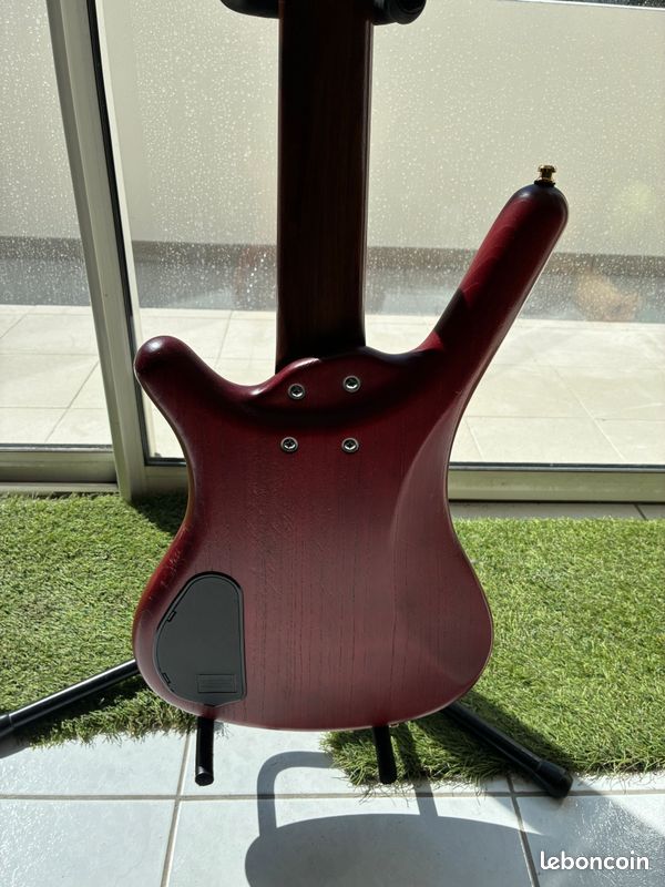 Warwick Corvette 5 GPS (image 5)