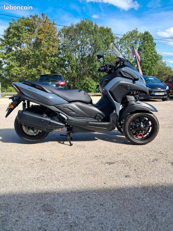 Yamaha tricity (image 5)