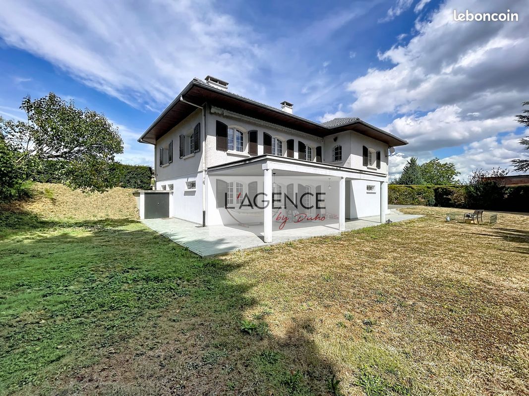 Maison 5 pièces 204 m² · à Thionville · 204 m² · 590 000 €