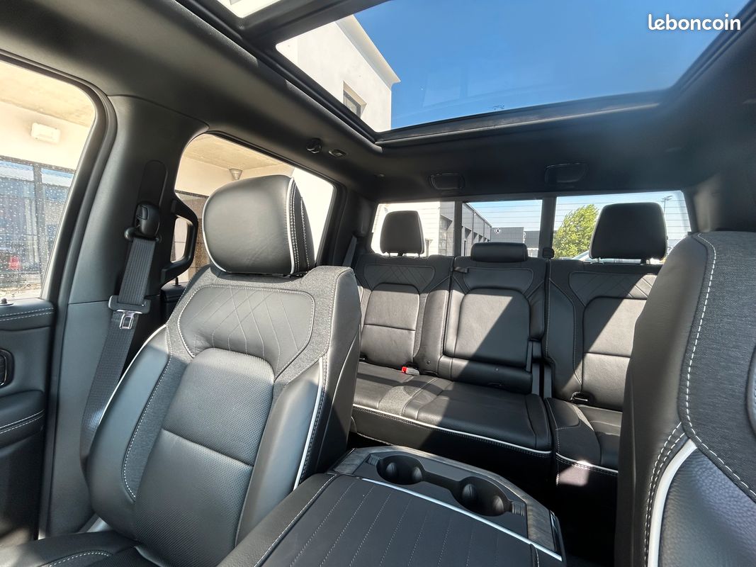 Dodge ram 1500 crew cab 5.7 v8 limited night edition 2026 / Eligible E85 (image 14)