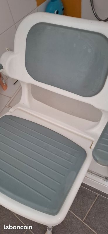 Siège douche très bon état (image 2)