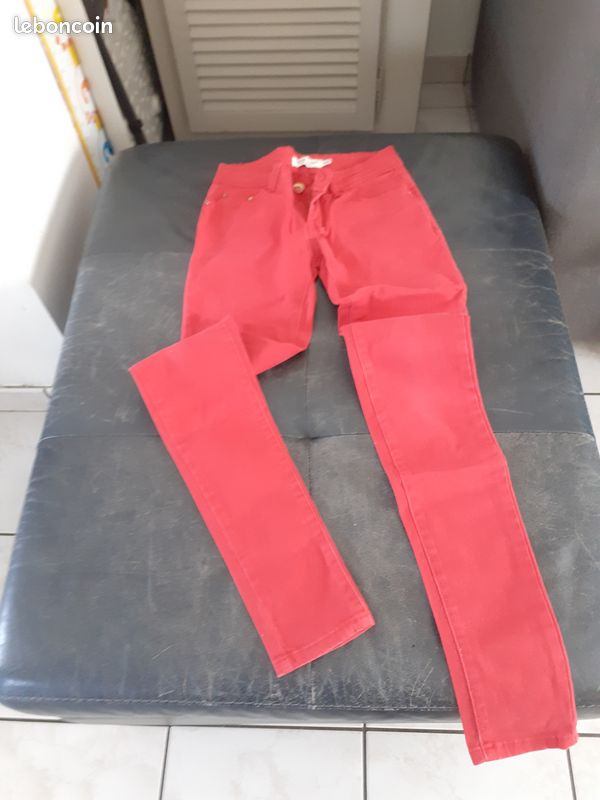 Pantalon jeans rouge (image 1)