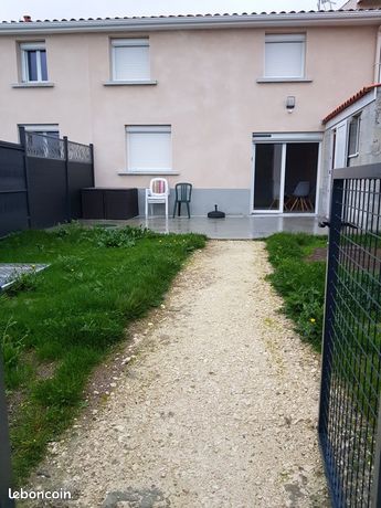 Maison meublée mitoyenne à louer