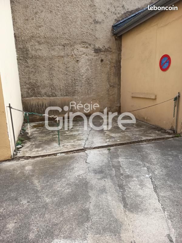 Parking 14 m² · à Lyon · 14 m² · 70 €/mois