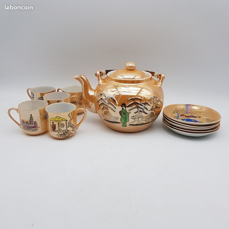 Service à thé solo : théière, tasse, sous tasse Porcelaine. Fleur de vie - 5821
