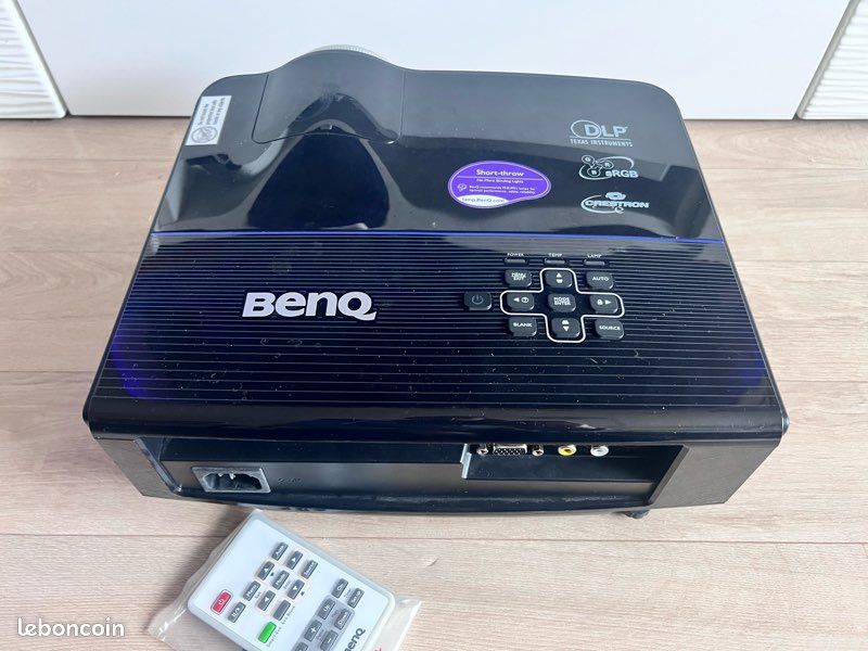 Vidéo projecteur Benq MP782ST (image 3)