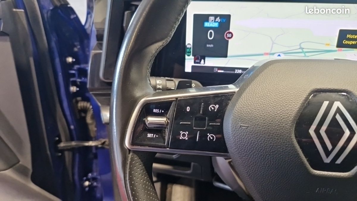 Renault Austral E-TECH HYBRID 200 TECHNO (image 27)