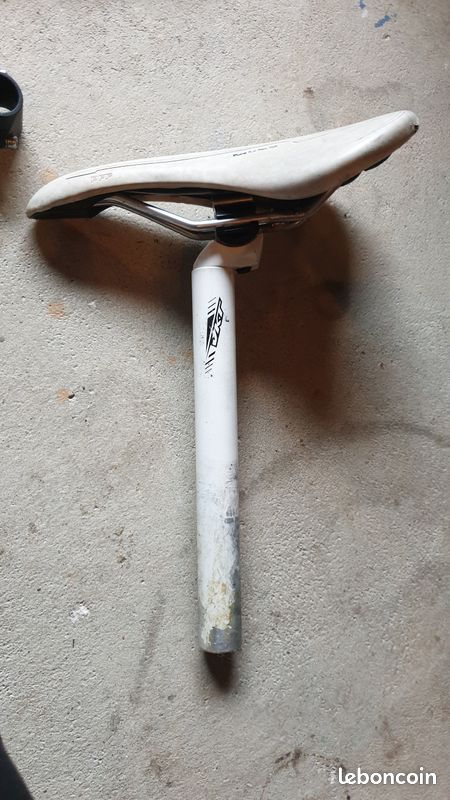 Tige de selle + Selle (image 1)