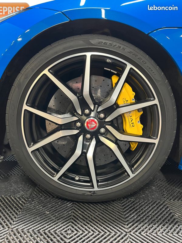 Jaguar f-type svr 5.0 v8 cabriolet / freins carbone ceramique / entretien jaguar / malus payé (image 10)