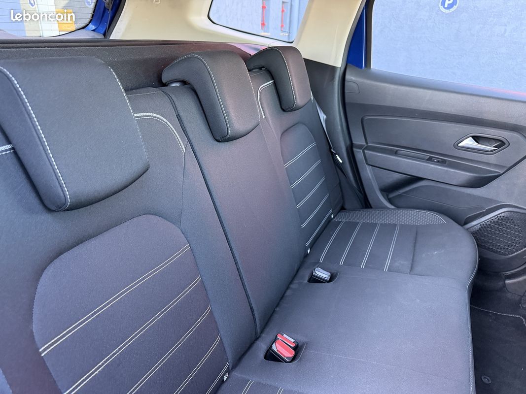 Dacia DUSTER 1.5 BLUE DCI 115CH PRESTIGE + 4X2 (image 10)