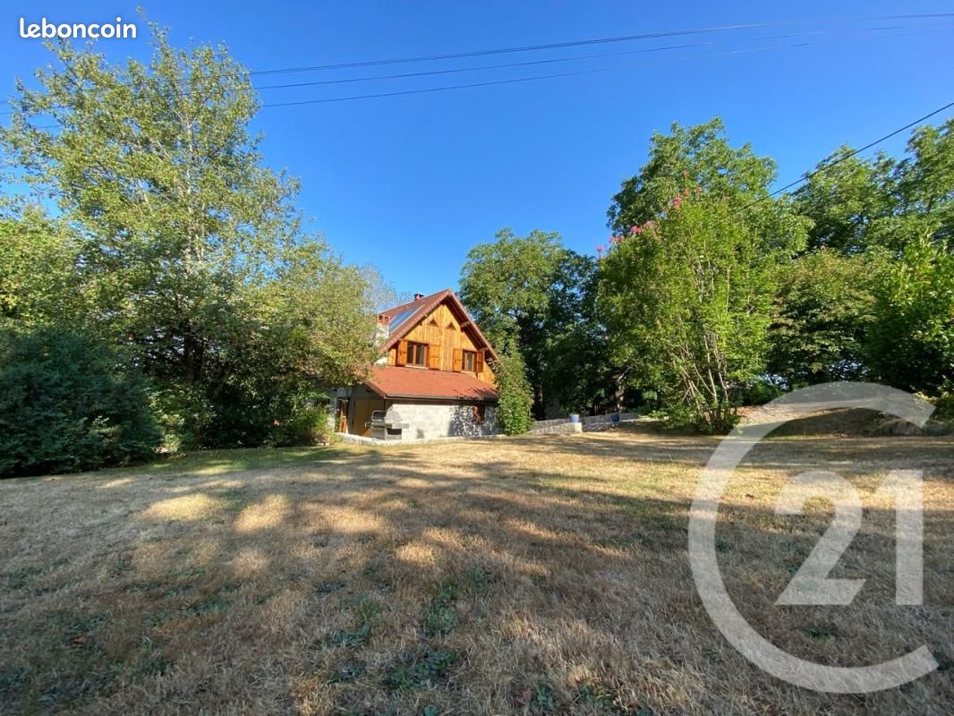 Maison 7 pièces 173 m² · à Attignat-Oncin · 173 m² · 432 000 €