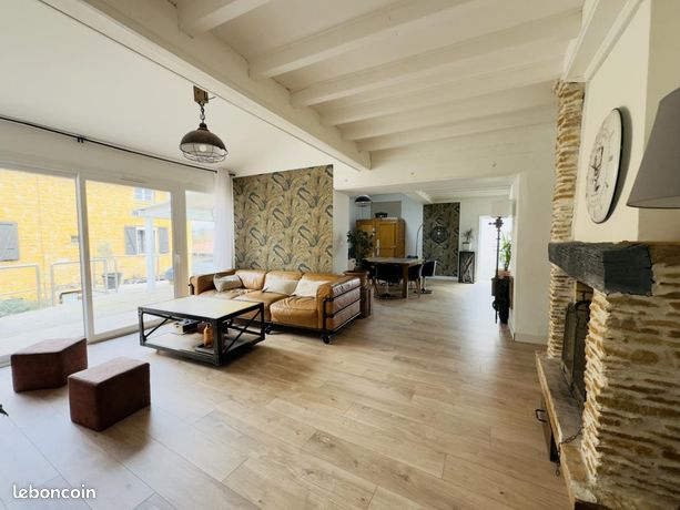 Maison de village 8 pièces 200 m²