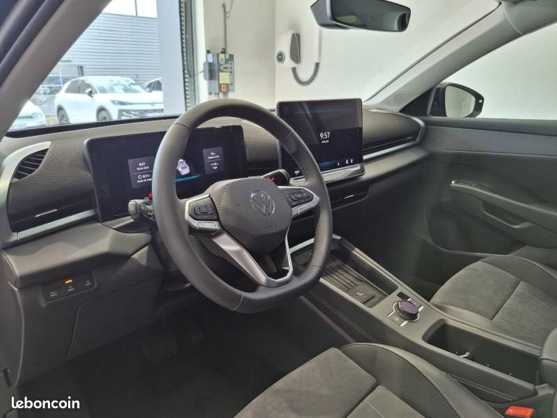 Volkswagen T-Roc 1.5 eTSI 150ch Style DSG7 (image 11)
