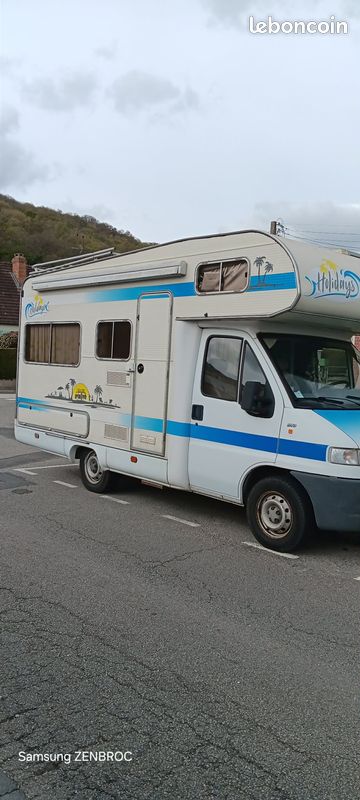Camping-car Holidays Fiat Ducato 2.5D 1999 – 235 000 km – 5 couchages – Panneau solaire 260 W (image 3)